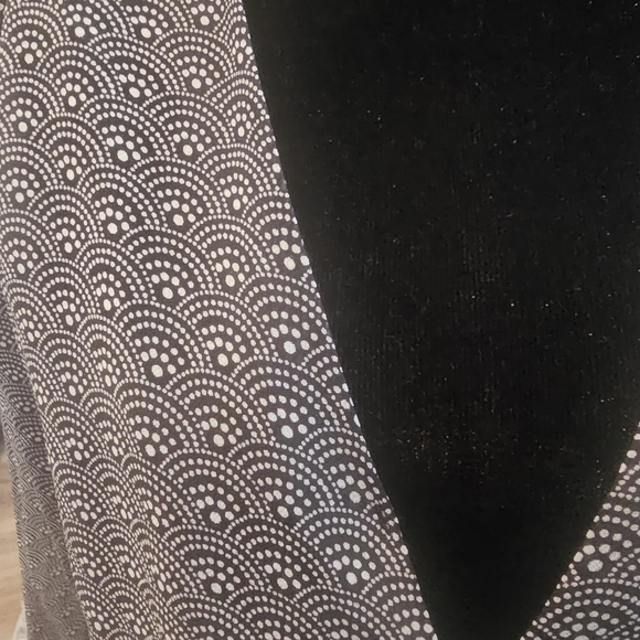 H&M Black Plunge Neck Bishop Sleeve Dress - Picture 6 of 9